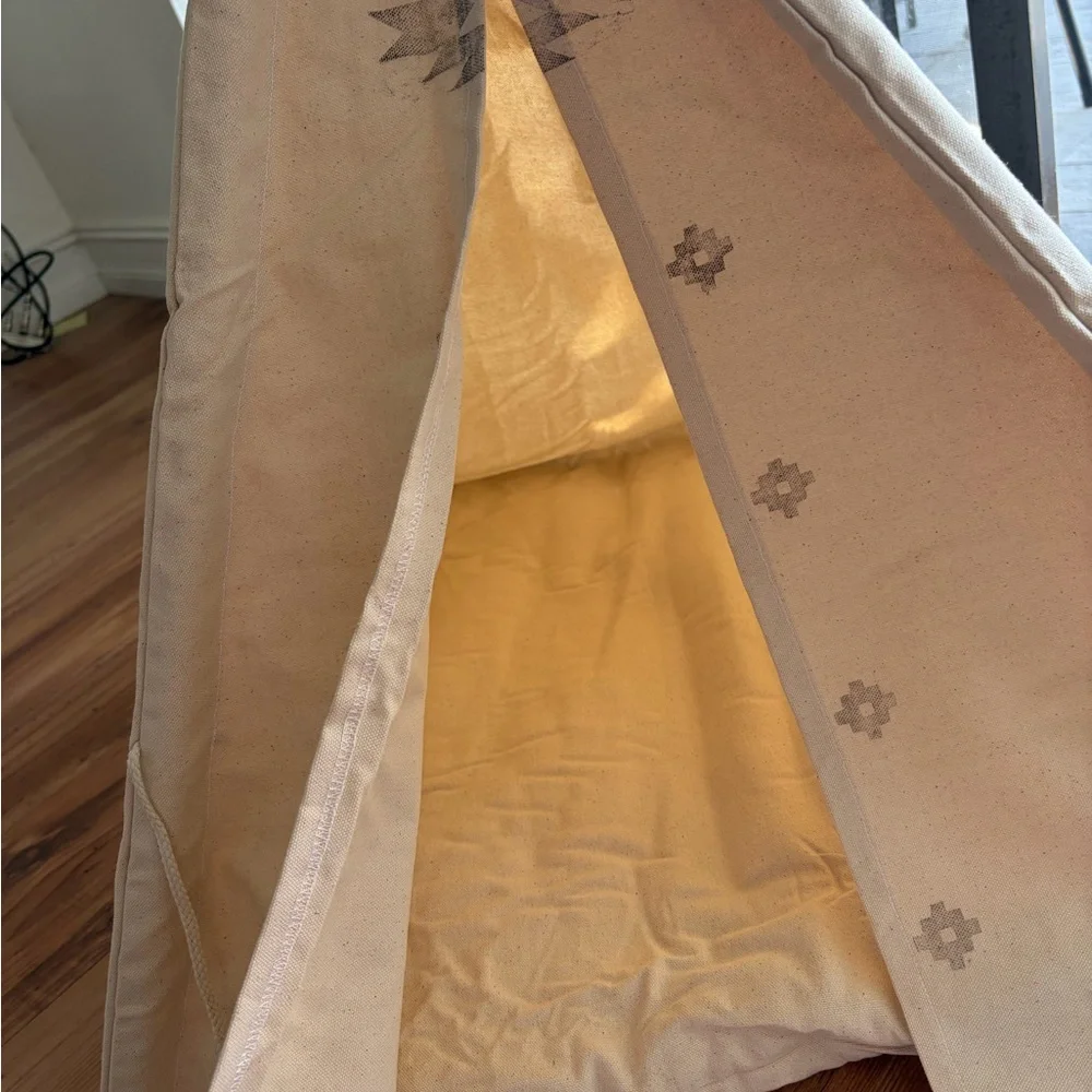 Pet Aztec Canvas Teepee Tent
